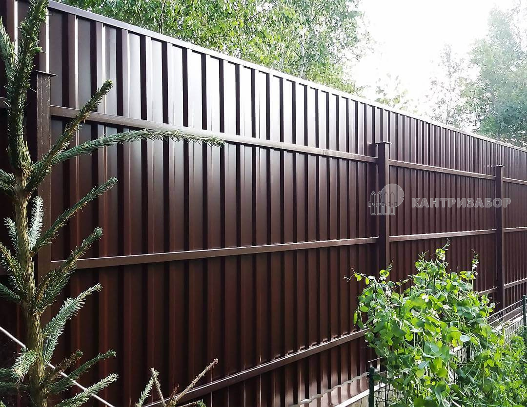 Забор из профиля металлического дизайн фото